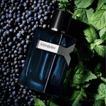 O frasco declara uma identidade azul profunda e intensa, afirmando a cor como representação da força da atitude e ação. Um perfume azul profundo, sexy e clean com 24h de intensidade em uma única aplicação, que representa uma nova visão de masculinidade através de uma interpretação intensa e sedutora de um homem empreendedor, na sua própria jornada rumo ao sucesso, sem nunca deixar de sonhar e que ousa se questionar “por que não?”. Uma nova versão fougère ainda mais amadeirada, intensa e sensual de Y Intenso, ousado e luxuoso.